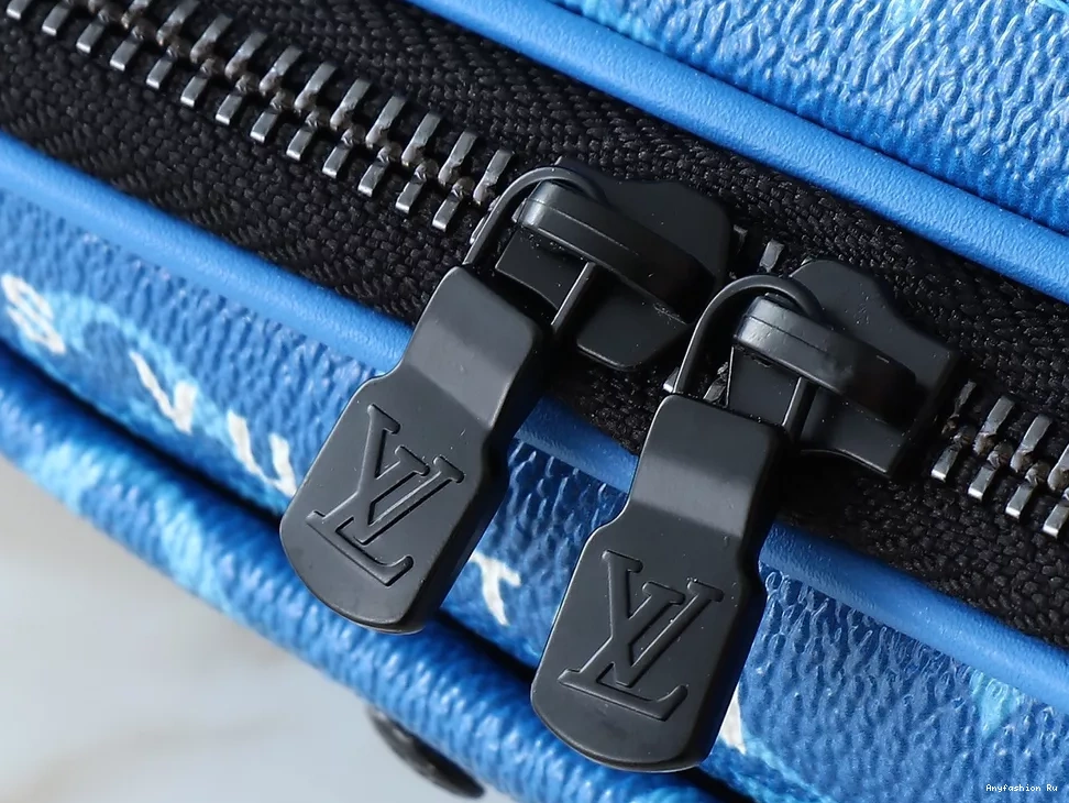 Louis Vuitton Versatile Bags Unisex Messenger For 698 1127